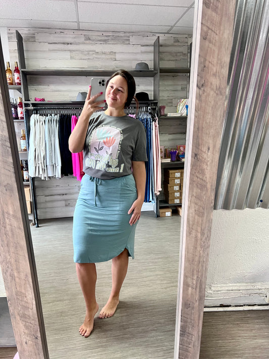 Tulip Hem Skirt w/ Side Pockets