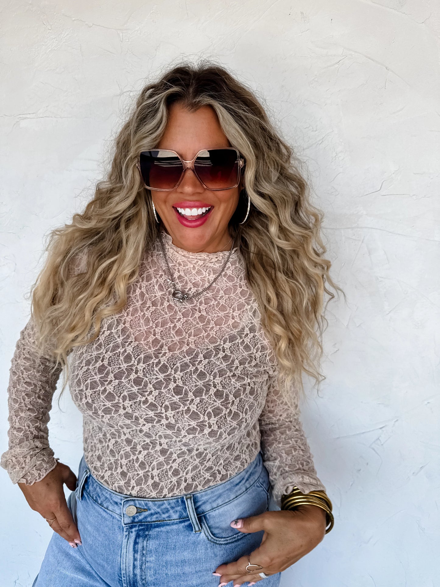 Jolie Lace Thumbhole Top