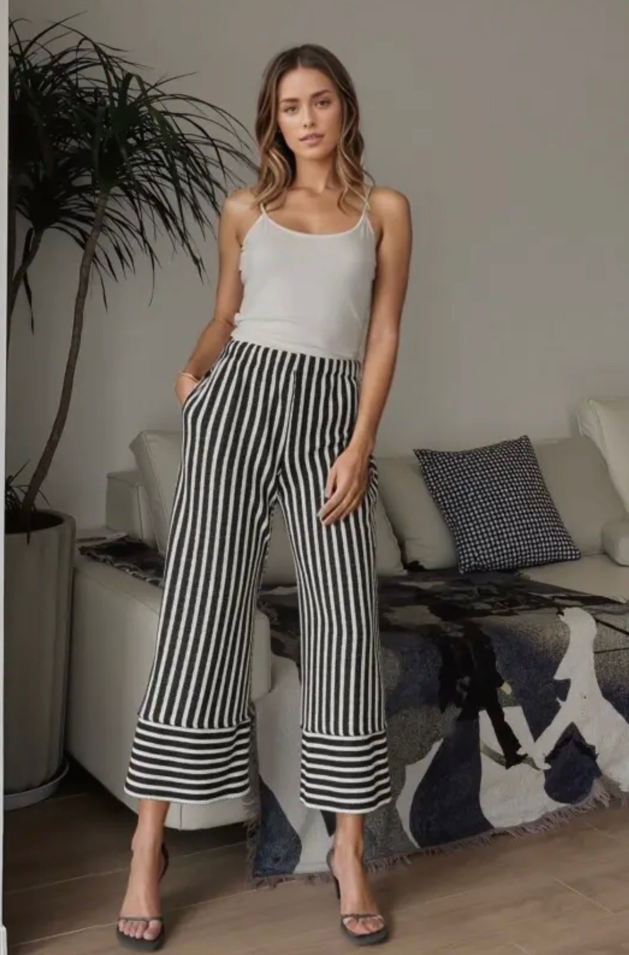 Jacquard Stripe Cropped Pants - Black/Cream