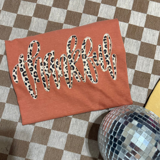 (RTS) Leopard Thankful Comfort Colors Tee