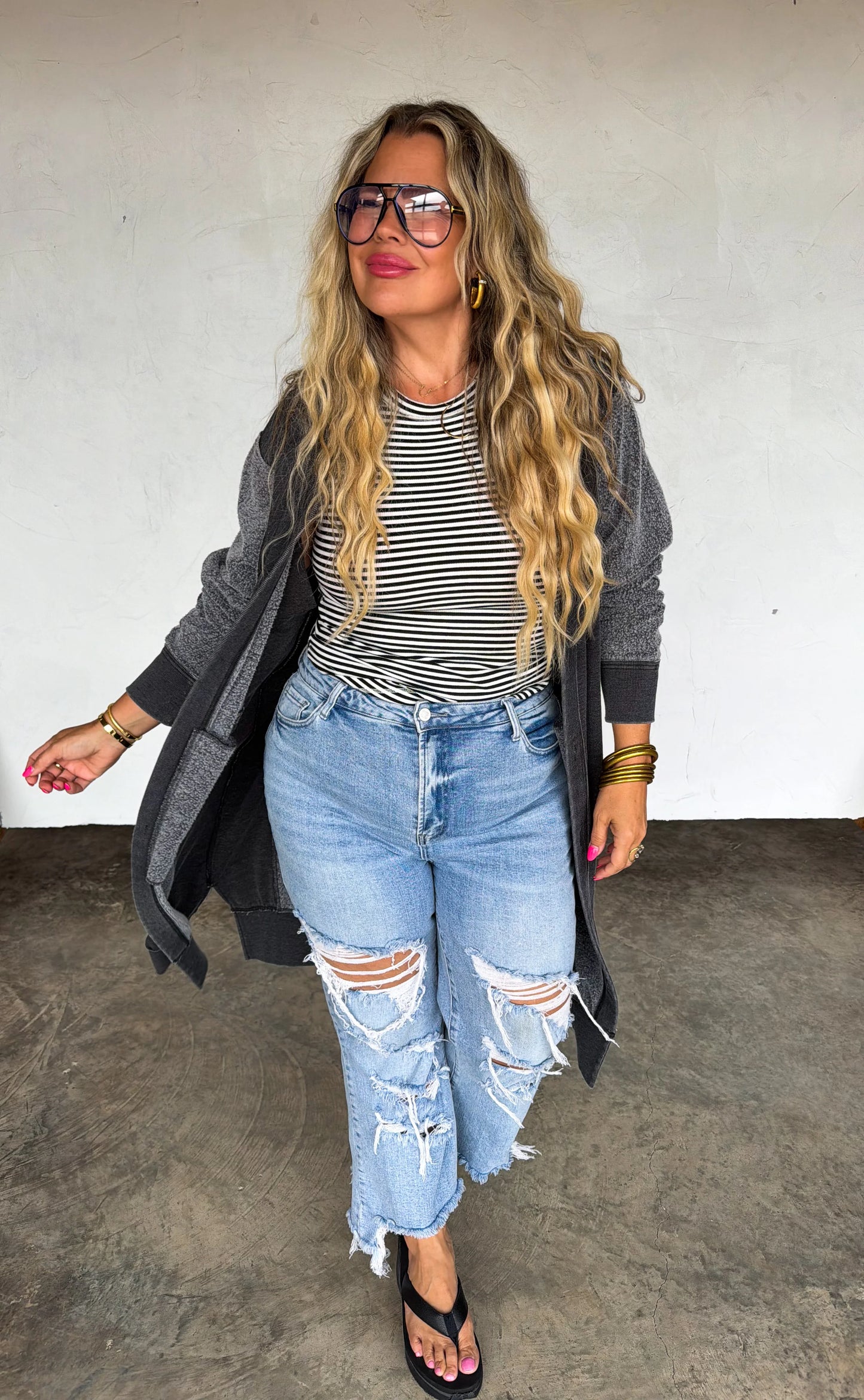 PREORDER - Urban Distressed Crop Jeans