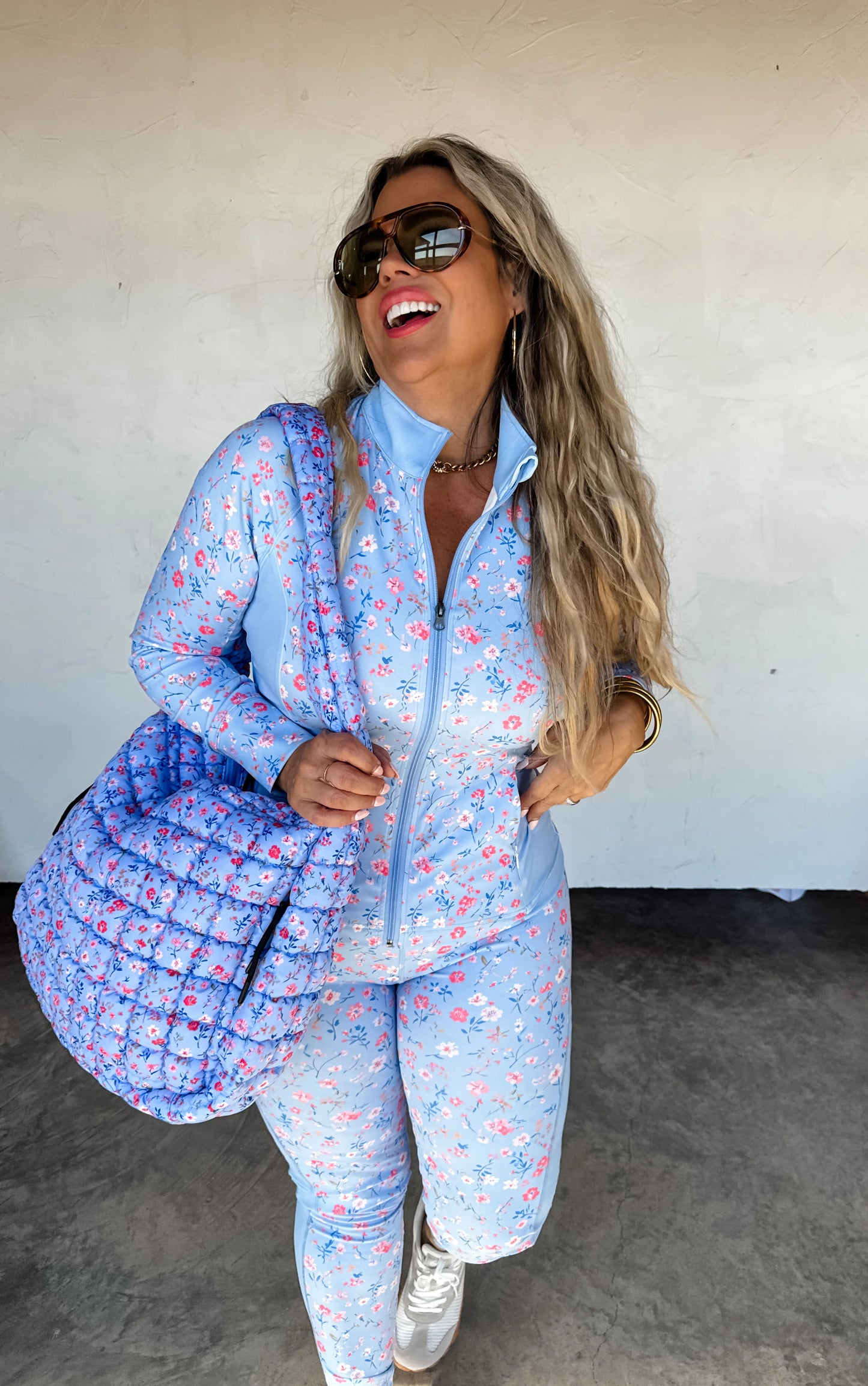 PREORDER- Carry All Puffer Bag