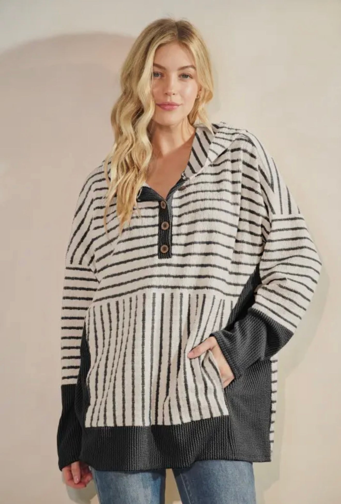 Long Sleeve Striped Hoodie Top- Cream/Black