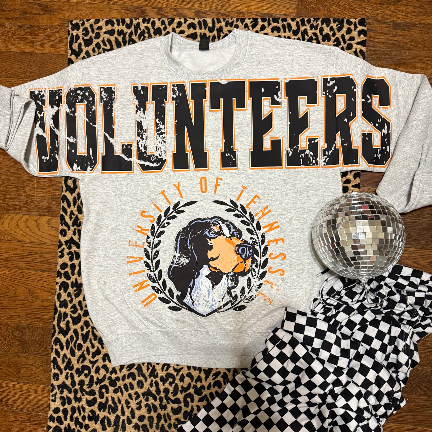 Volunteers Oversized Sweatshirt