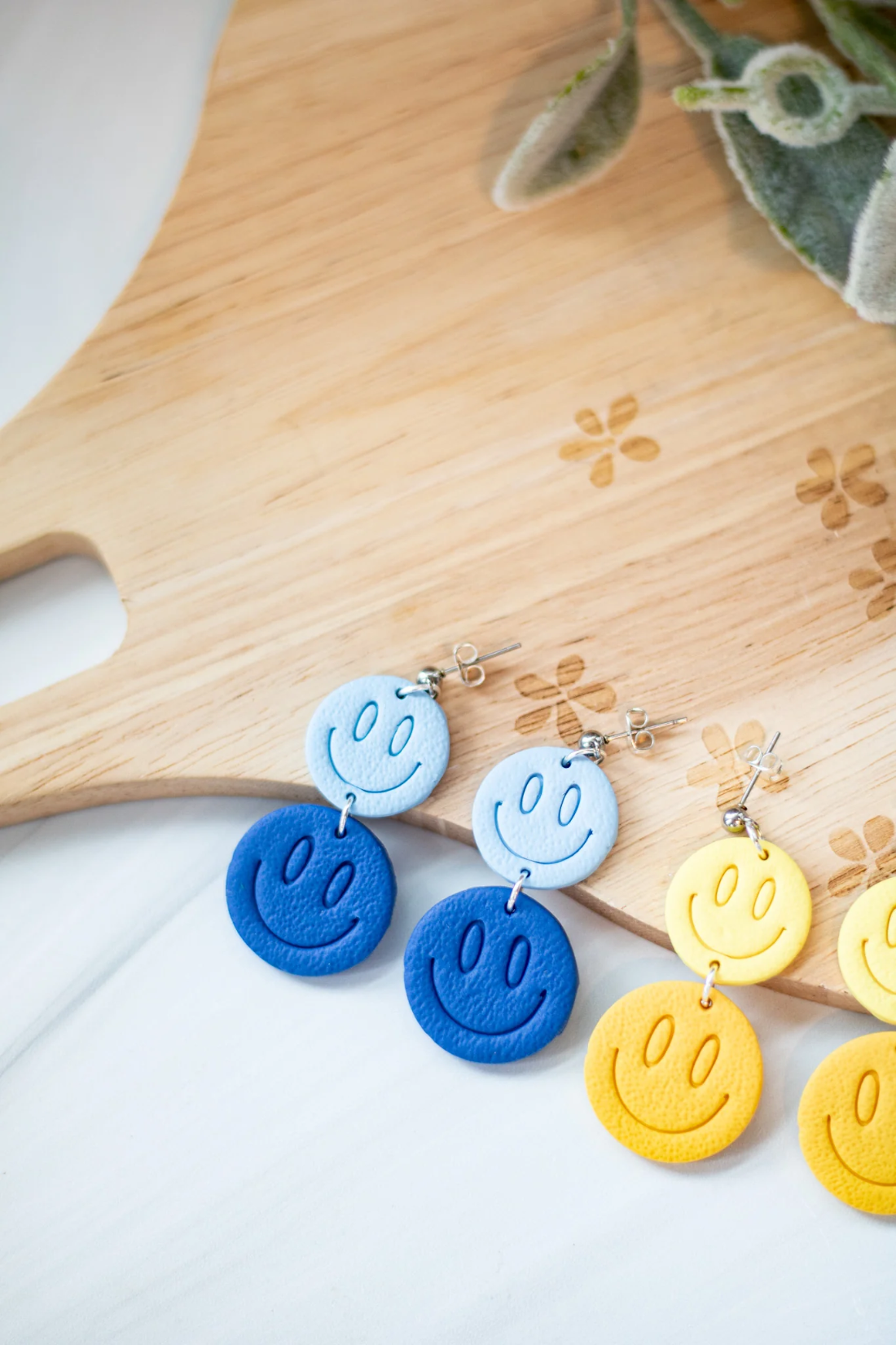 Ombre Smiley Dangles - Blue