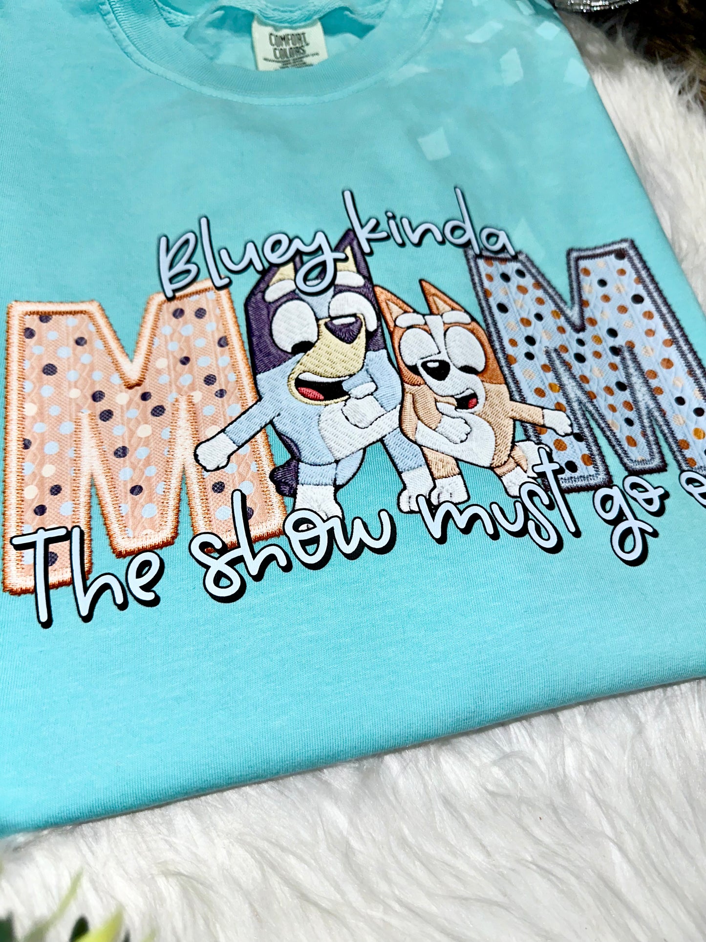 Bluey Kinda Mom Comfort Colors Graphic Tee