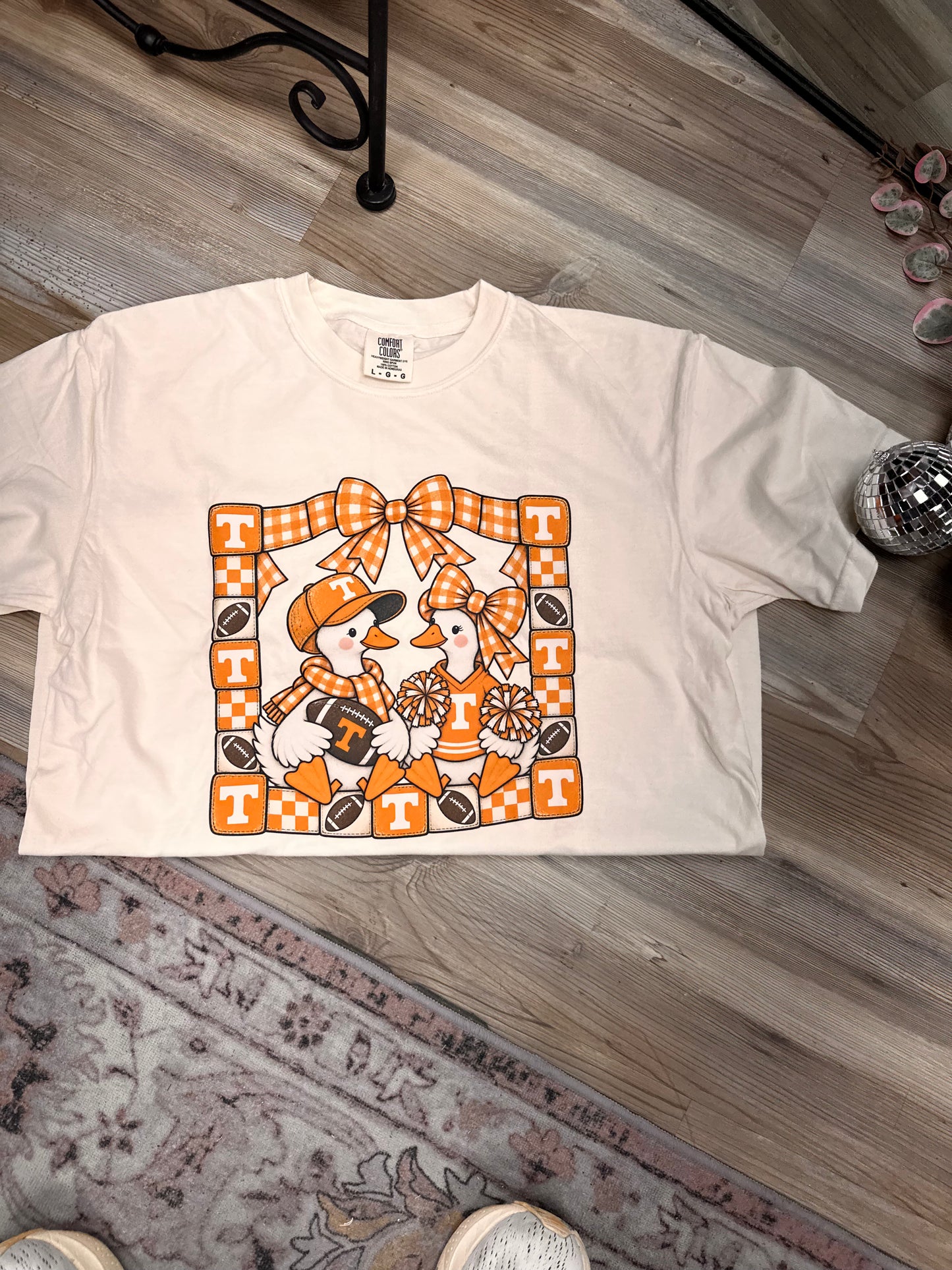 Faux Patchwork TN Geese Comfort Colors Tee