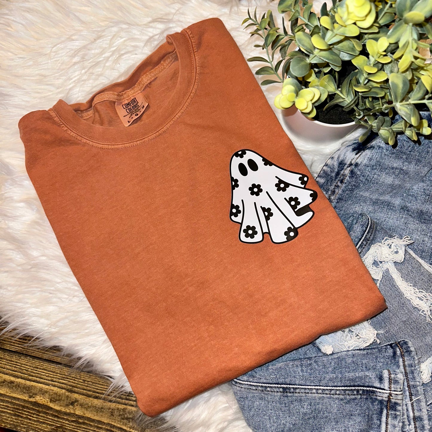 Daisy Ghost Comfort Colors Graphic Tee